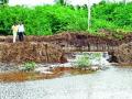 वरवंडमध्ये बेबी कालवा फुटला - Marathi News | The baby canal broke in Varvand | Latest maharashtra News at Lokmat.com