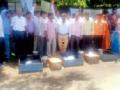परिट (धोबी) सेवा मंडळाचे कपडे धुणे आंदोलन - Marathi News | Charit (Dhobi) Service Board washing clothes movement | Latest vardha News at Lokmat.com