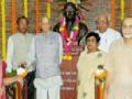 राजकारण, समाजकारणातील मूल्य शिकविणारा लोकनेता - Marathi News | Politicians, people who teach value of social work | Latest nagpur News at Lokmat.com