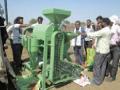 शेगावच्या शेतकऱ्यांनी उभारला डाळ मिल उद्योग - Marathi News | Shegaon farmers build dal flour mill | Latest chandrapur News at Lokmat.com
