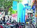 वकीलवाडीतील रस्त्यांवर वाढते अतिक्रमण - Marathi News | Increasing encroachment on the roads of the lawyer | Latest nashik News at Lokmat.com