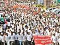 कामगारांचा विराट मोर्चा - Marathi News | Workers' Front Front | Latest kolhapur News at Lokmat.com