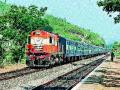 एकलहरे ते गुळवंच रेल्वे ट्रॅक @ 28 - Marathi News | Ekater to Gulwanch Railway track @ 28 | Latest nashik News at Lokmat.com
