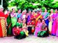 स्वानंद महिला मंडळातर्फे भोंडला - Marathi News | Swanand Mahila Mandal bhondla | Latest bhandara News at Lokmat.com