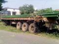 जड वाहतूक करणारा ट्रक घराला धडकला - Marathi News | The truck carrying heavy truck shocked | Latest chandrapur News at Lokmat.com