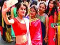 ठाण्यात रेकॉर्ड ब्रेक दिवाळी पहाट! - Marathi News | Record breaks in Thane Diwali dawn! | Latest mumbai News at Lokmat.com