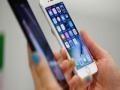 घरासाठी तिने 20 बॉयफ्रेंड्सकडून घेतले 20 आयफोन-7 - Marathi News | For the house, she has taken 20 iPhones from 20 Boyfriends | Latest international News at Lokmat.com