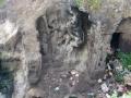अंबाजोगाई येथील लेणी दुलर्क्षित - Marathi News | The caves at Ambajogai are overlooked | Latest maharashtra News at Lokmat.com