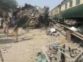पाकिस्तानात भीषण रेल्वे अपघात, 16 प्रवाशांचा मृत्यू - Marathi News | Death toll of 16 passengers in Pakistan, severe train accidents | Latest international News at Lokmat.com