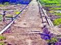 ओझर गावातील पूल बनले धोकादायक - Marathi News | Ozhar village becomes a dangerous bridge | Latest nashik News at Lokmat.com