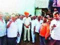 सुरेशदादा जैन यांची येवल्यास सदिच्छा भेट - Marathi News | If you prefer Sureshdada Jain then visit the goodwill | Latest nashik News at Lokmat.com