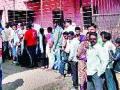 वेळेपूर्वी बँक बंद केल्याने बाचाबाची - Marathi News | The time has come to close the bank due to closure of the bank | Latest nashik News at Lokmat.com