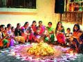 दिव्यांनी उजळले बालाजी मंदिर - Marathi News | Balaji Temple, brightened by Divya | Latest nashik News at Lokmat.com