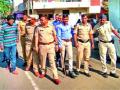 गुन्हेगार राकेश कोेष्टीची धिंड - Marathi News | Criminalist Rakesh Koshti's Dhind | Latest nashik News at Lokmat.com