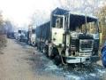 नक्षल्यांनी जाळले ७६ ट्रक! - Marathi News | 76 trucks burned by Maoists | Latest maharashtra News at Lokmat.com