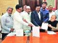 कांदा निर्यात प्रोत्साहन योजनेस मुदतवाढ द्यावी - Marathi News | The extension of the onion export promotion plan should be extended | Latest nashik News at Lokmat.com