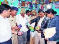 नायलॉन मांजा विक्र ेत्यांवर कारवाई - Marathi News | Action on Nylon Manza Vendors | Latest nashik News at Lokmat.com