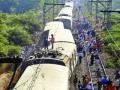 मध्य रेल्वेची ‘घसरण’ सुरूच - Marathi News | Central Railway 'falling' | Latest maharashtra News at Lokmat.com