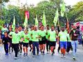 सामाजिक बांधिलकीसाठी धावले नाशिककर - Marathi News | Nashikkar ran for social commitment | Latest nashik News at Lokmat.com