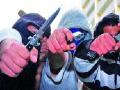 रविवार कारंजावर गुंडांची सिनेस्टाइल दहशत - Marathi News | Cineaste panic of the goons Sunday | Latest nashik News at Lokmat.com