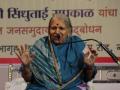 ज्येष्ठ समाजसेविका सिंधूताई सपकाळ यांच्या गाडीला अपघात, सिंधुताई सुखरूप - Marathi News | Senior Social Worker Accident in Sindhutai Supal's Vehicle, Sindhutai Sukhrup | Latest maharashtra News at Lokmat.com