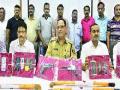 दरोडेखोरांची आंतरराज्य टोळी जेरबंद! - Marathi News | Inter-state gang of robbers killed! | Latest maharashtra News at Lokmat.com