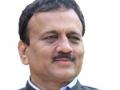 जलसंपदामंत्री गिरीश महाजन अपघातातून सुदैवानं बचावले - Marathi News | Water Resources minister Girish Mahajan escaped accidentally | Latest maharashtra News at Lokmat.com