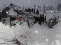 हिमस्खलनातून बचावलेल्या त्या पाच जवानांचा मृत्यू - Marathi News | The death of five survivors of the avalanche survived the avalanche | Latest maharashtra News at Lokmat.com