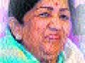 लता मंगेशकर यांना मुक्त विद्यापीठाची डी.लिट - Marathi News | D.Lit of Lata Mangeshkar's Open University | Latest nashik News at Lokmat.com
