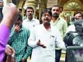 कुटुंबाकडून लढण्याचे बळ; पक्षश्रेष्ठी म्हणतात, माघारी या - Marathi News | Family Fight Forces; The side-line is called, return | Latest nashik News at Lokmat.com
