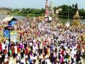 लाखोंची मांदियाळी हरिचरणी लीन - Marathi News | Lakhs of Mandiyalya Haricharan Lena | Latest maharashtra News at Lokmat.com