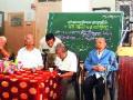 पन्नास वर्षांनी त्या विद्यार्थ्यांचा पुन्हा भरला वर्ग - Marathi News | Fifty years later, the students again filled the class | Latest nashik News at Lokmat.com