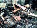 गॅरेजला आग; १२ दुचाकी भस्मसात - Marathi News | Fire on garage; 12 Bike Fire | Latest nashik News at Lokmat.com