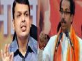 फडणवीस-ठाकरे आमनेसामने, चर्चा नाही, केवळ स्माईल - Marathi News | Fadnavis-Thackeray is not a talk, only a smile | Latest maharashtra News at Lokmat.com