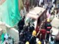 दादरमध्ये इमारतीचा भाग कोसळून दुर्घटना - Marathi News | Building collapse in Dadar part of collision | Latest maharashtra News at Lokmat.com