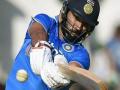 युवराज रिटर्न्स, तीन चेंडूंवर सलग तीन छक्के - Marathi News | Yuvraj Returns, three for three consecutive three sixes | Latest other-sports News at Lokmat.com