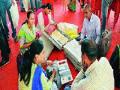 मतदान साहित्याचे केले वाटप - Marathi News | Allocation of voting material | Latest pune News at Lokmat.com