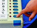 मतमोजणीच्या राड्यात तीन पोलीस जखमी - Marathi News | Three policemen injured in counting of votes | Latest mumbai News at Lokmat.com
