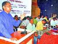 अधिकाऱ्यांना सुनावले खडेबोल - Marathi News | The officials were shouted out loud | Latest nashik News at Lokmat.com