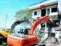 शिंदेगावातील अतिक्रमण हटविले - Marathi News | The encroachment in Shindegach has been removed | Latest nashik News at Lokmat.com