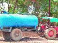 जिल्ह्यात पाण्याचा पहिला टॅँकर सुरू - Marathi News | First water tanker to start in the district | Latest nashik News at Lokmat.com