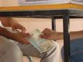 तब्बल दोन तृतीयांश भारतीयांना द्यावी लागते लाच - Marathi News | Two thirds of Indians have to pay bribes | Latest national News at Lokmat.com