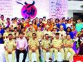महिला पोलीस अधिकारी, कर्मचाऱ्यांचा सत्कार - Marathi News | Felicitation of women police officers and employees | Latest nashik News at Lokmat.com