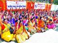 घरेलू कामगारांचे विविध मागण्यांसाठी धरणे आंदोलन - Marathi News | Dare movement for various demands of domestic workers | Latest nashik News at Lokmat.com