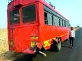 ट्रॅक्टरची बसला धडक; गुन्हा दाखल - Marathi News | Tractor catches bus; Filing a complaint | Latest vashim News at Lokmat.com