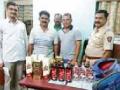 दारुविक्री करताना माजी सैनिकाला अटक - Marathi News | Former soldier arrested for liquor sale | Latest chandrapur News at Lokmat.com