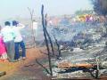 शिंदेवाडीत भीषण आग - Marathi News | Shindevwadi heavy fire | Latest sangli News at Lokmat.com