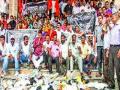 कचरा आंदोलनात शिवसेना, राष्ट्रवादीची उडी - Marathi News | Shivsena, NCP's jump in garbage agitation | Latest pune News at Lokmat.com
