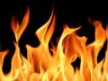 धुळ्यात दुकानाला आग, दीड लाखांचे नुकसान - Marathi News | Fire in Dhule shop, loss of 1.5 lakhs | Latest dhule News at Lokmat.com