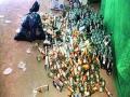 बिबरच्या कॉन्सर्टनंतर परिसरात दारूच्या बाटल्यांचा खच - Marathi News | Expenditure on liquor bottles in the area after Bibber concert | Latest maharashtra News at Lokmat.com